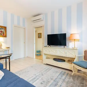 https://grattacielo-suite.hotelinveneto.com